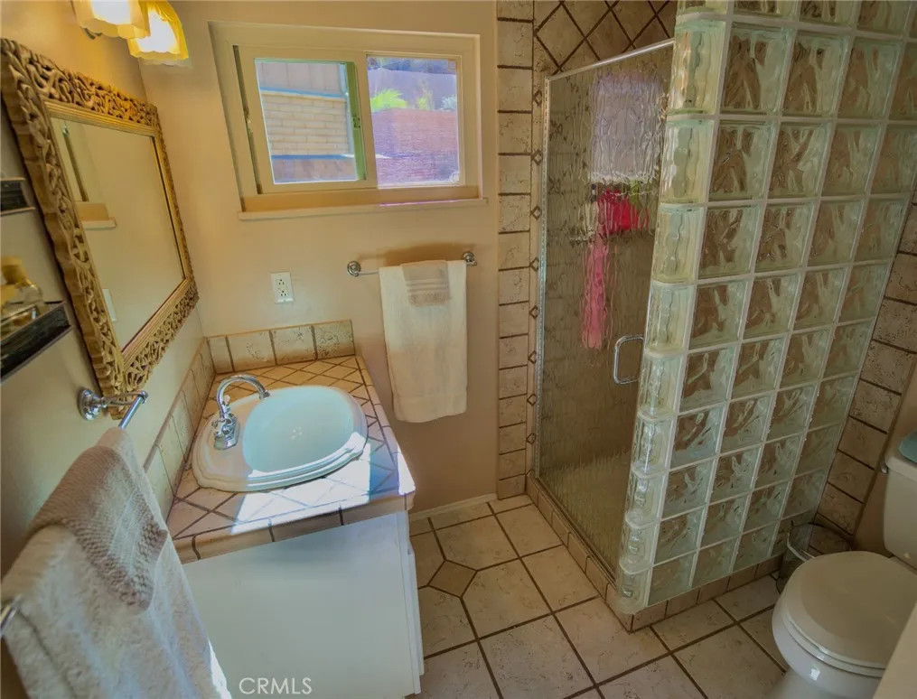 3317 Via Altamira, Fallbrook, California 92028 home-pic-25