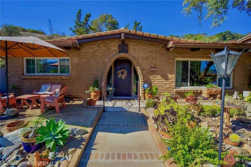 3317 Via Altamira, Fallbrook, California 92028 home-pic-1