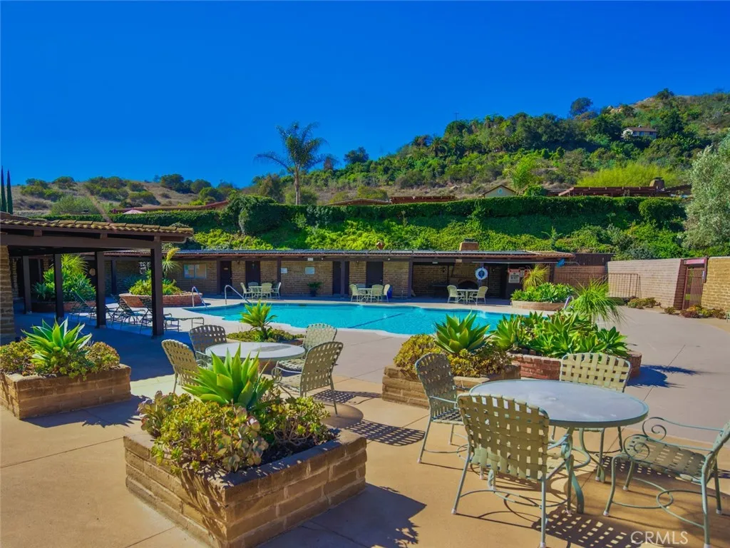 3317 Via Altamira, Fallbrook, California 92028 home-pic-38