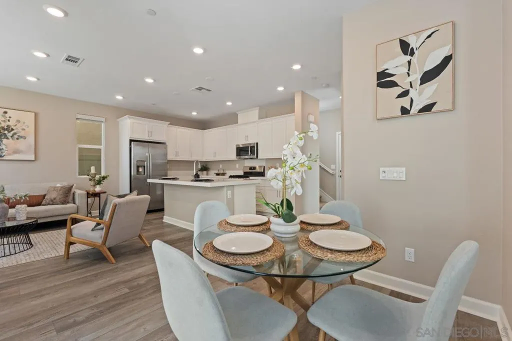 1938 Julie Dawn Pl, Escondido, California 92026 home-pic-21