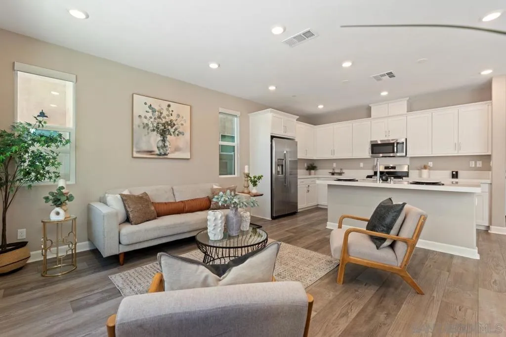 1938 Julie Dawn Pl, Escondido, California 92026 home-pic-14