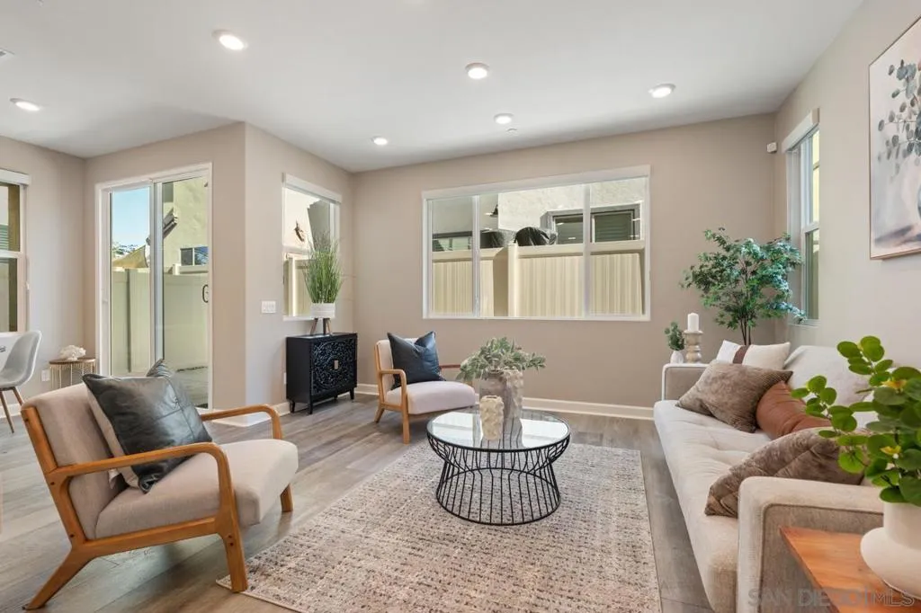 1938 Julie Dawn Pl, Escondido, California 92026 home-pic-12