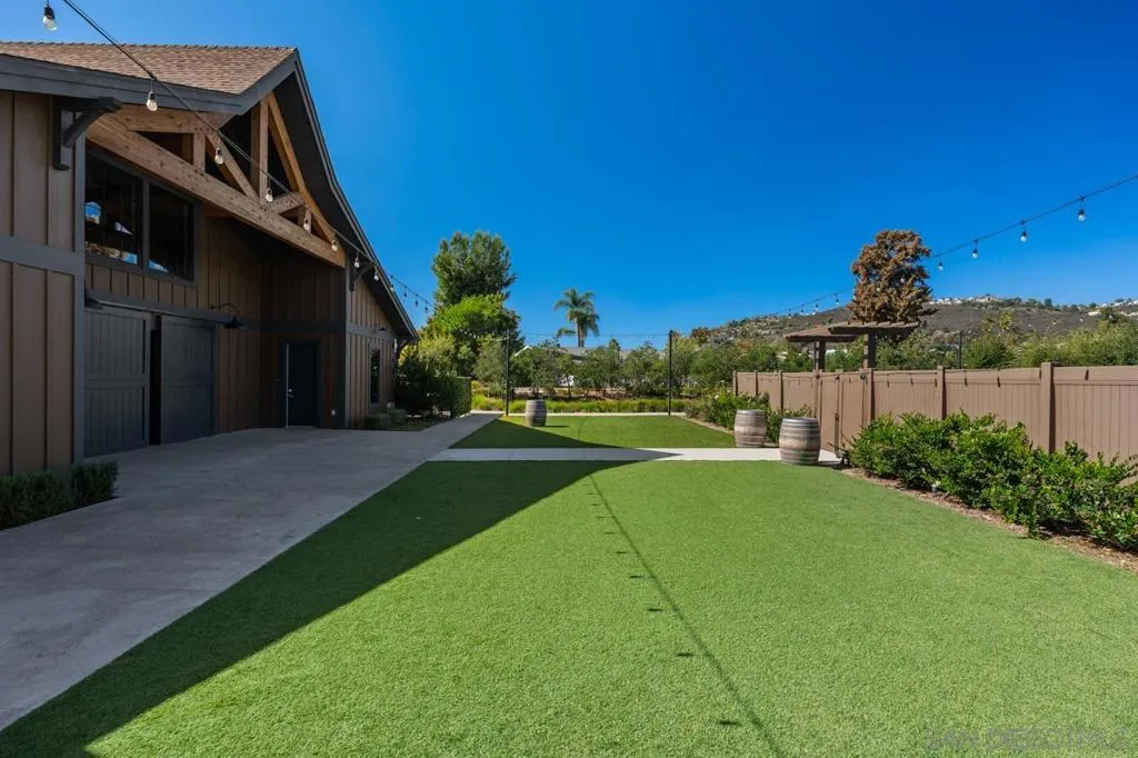 1938 Julie Dawn Pl, Escondido, California 92026 home-pic-70