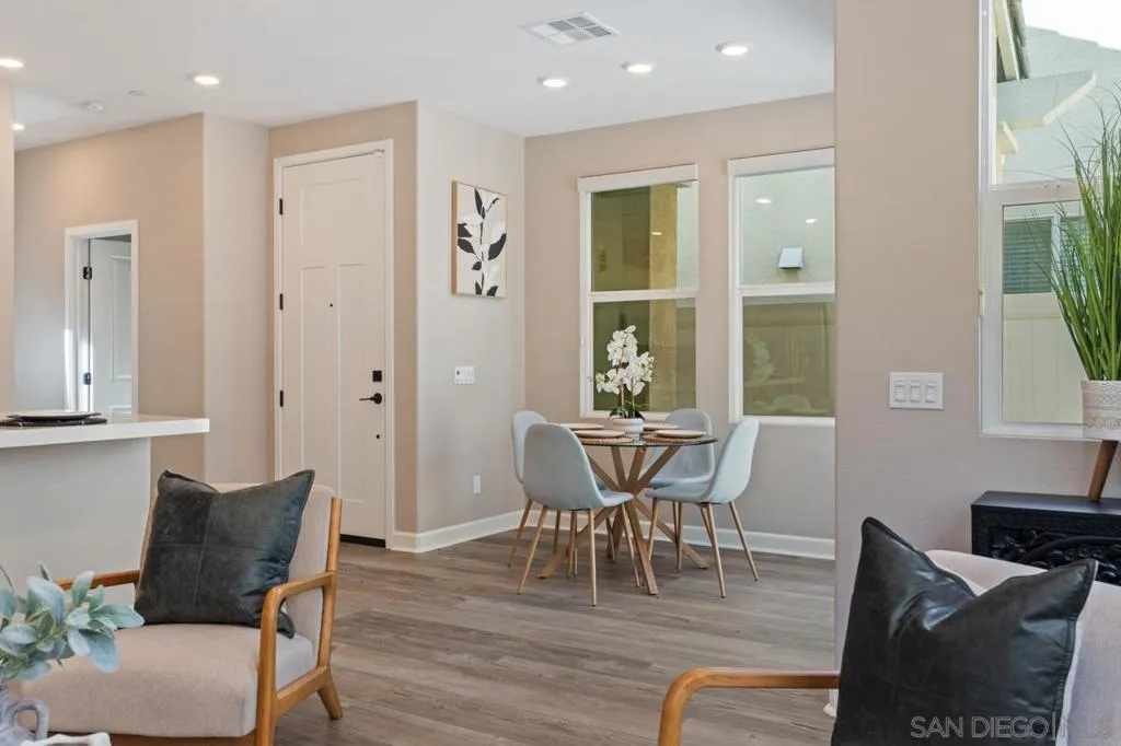1938 Julie Dawn Pl, Escondido, California 92026 home-pic-18