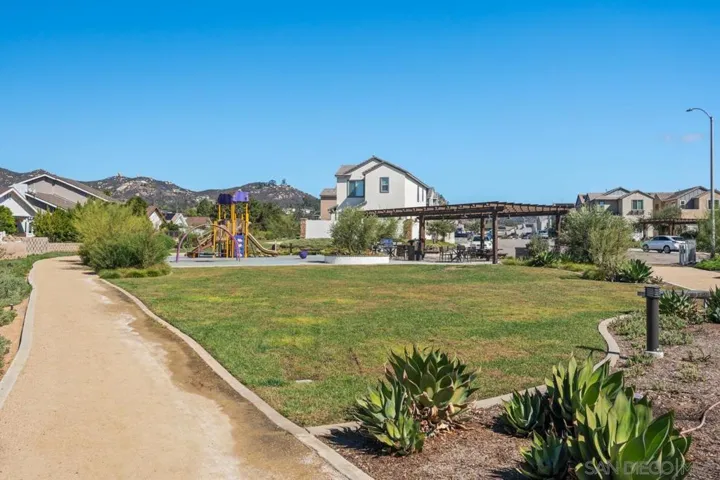 1938 Julie Dawn Pl, Escondido, California 92026