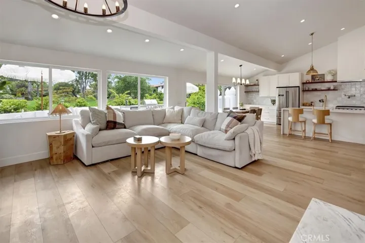 503 Vista Grande, Newport Beach, California 92660