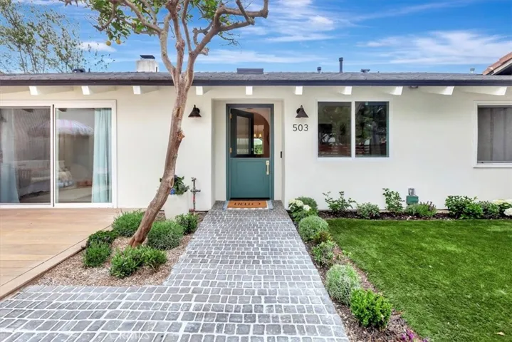 503 Vista Grande, Newport Beach, California 92660