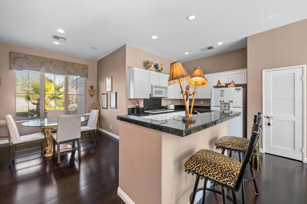 74923 Jasmine Way, Indian Wells, California 92210 home-pic-11