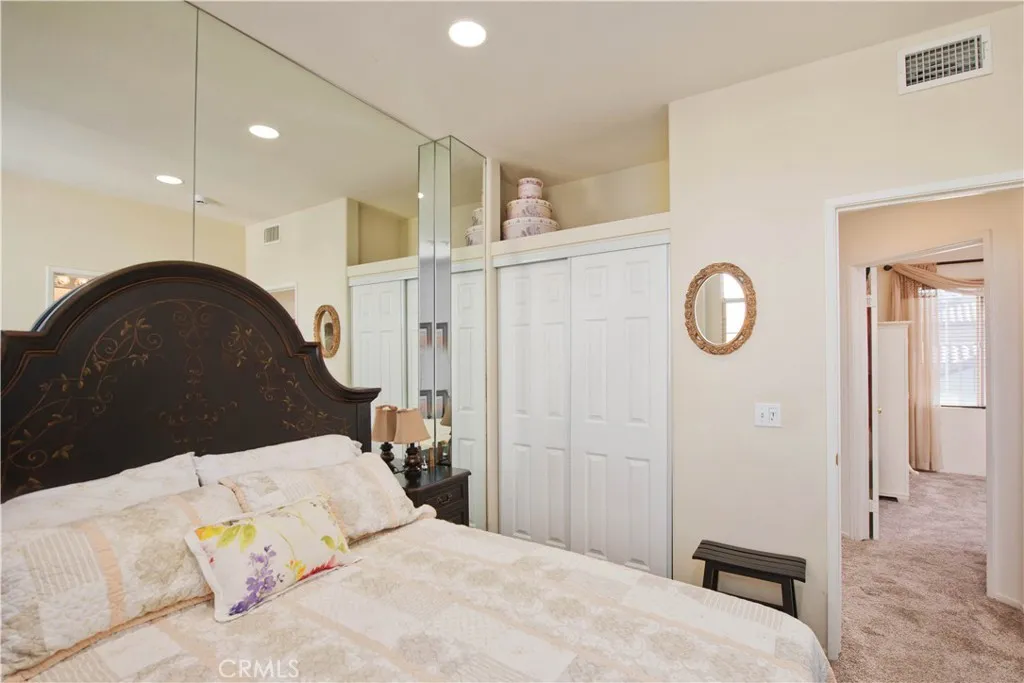 28254 Canterbury Court, Valencia, California 91354 home-pic-23