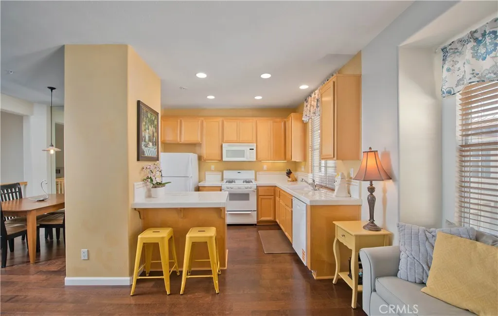 28254 Canterbury Court, Valencia, California 91354 home-pic-1