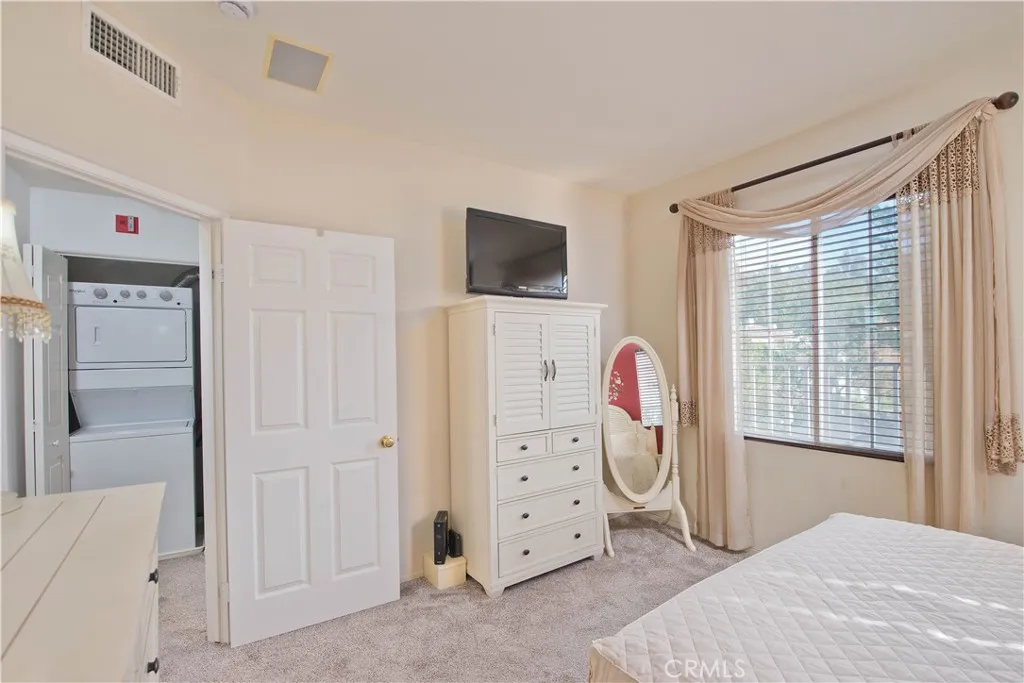 28254 Canterbury Court, Valencia, California 91354 home-pic-19