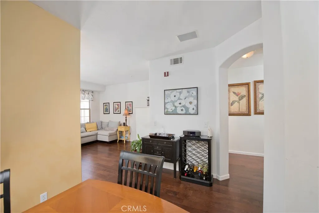 28254 Canterbury Court, Valencia, California 91354 home-pic-7