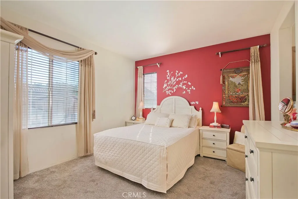 28254 Canterbury Court, Valencia, California 91354 home-pic-17