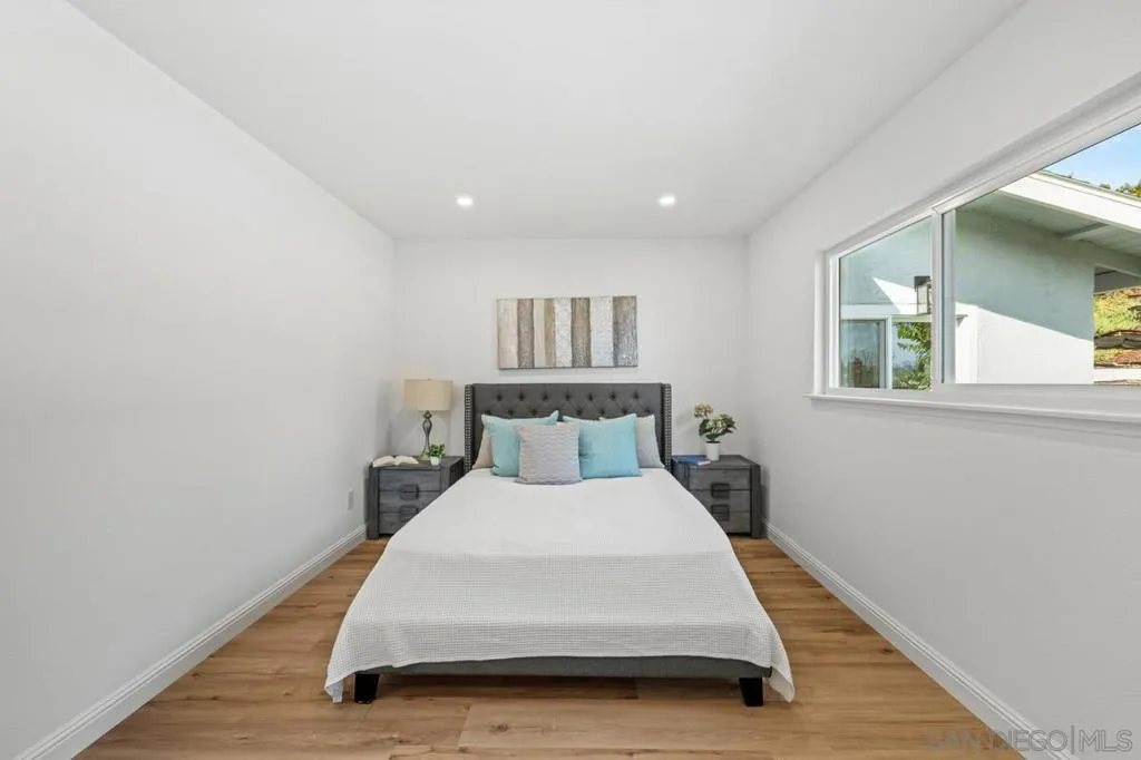 2951 Manos Drive, San Diego, California 92139 home-pic-17