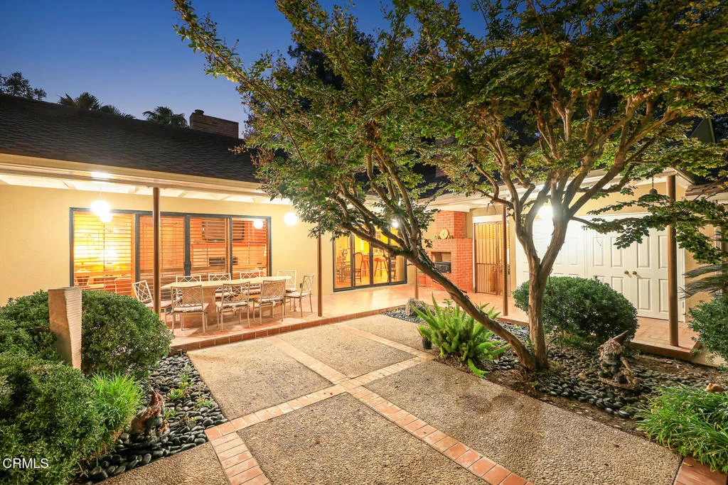 1304 Padres Trail, La Canada Flintridge, California 91011 home-pic-63