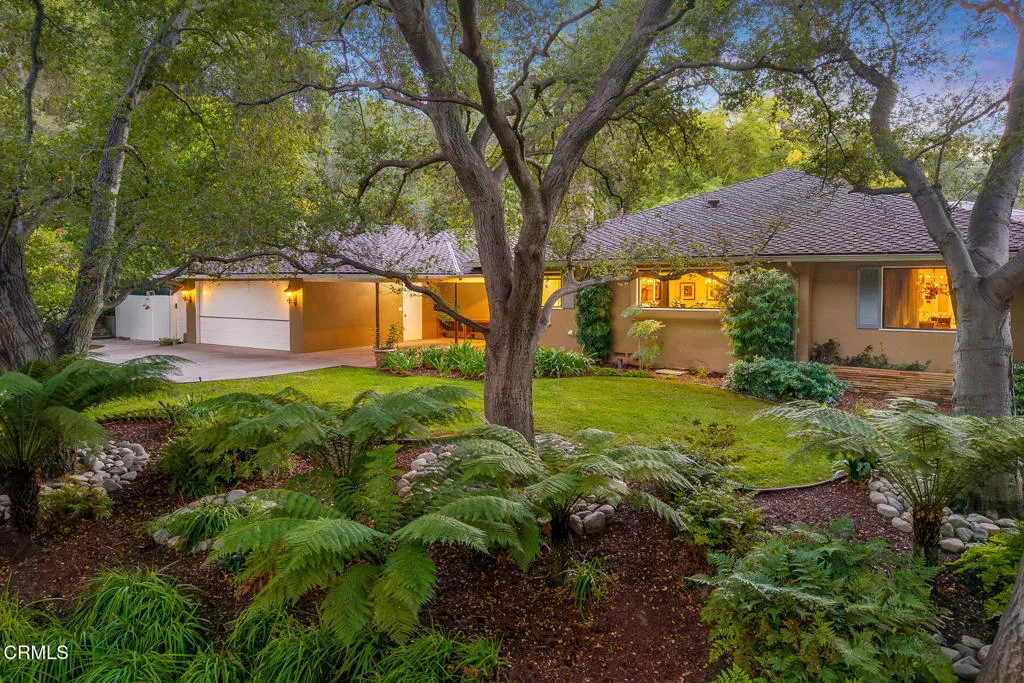 1304 Padres Trail, La Canada Flintridge, California 91011 home-pic-3