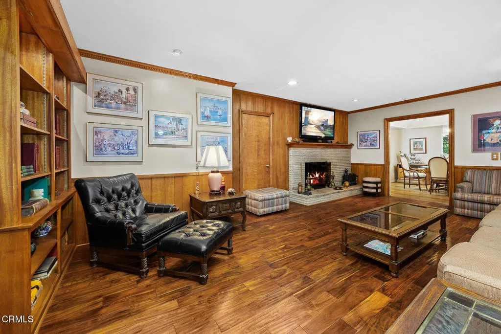 1304 Padres Trail, La Canada Flintridge, California 91011 home-pic-24