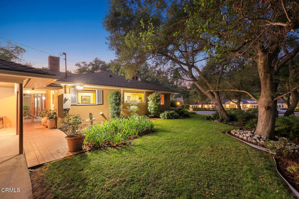 1304 Padres Trail, La Canada Flintridge, California 91011 home-pic-6