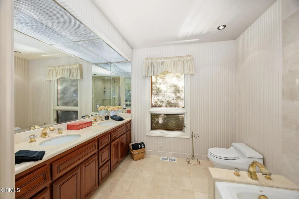 1304 Padres Trail, La Canada Flintridge, California 91011 home-pic-39
