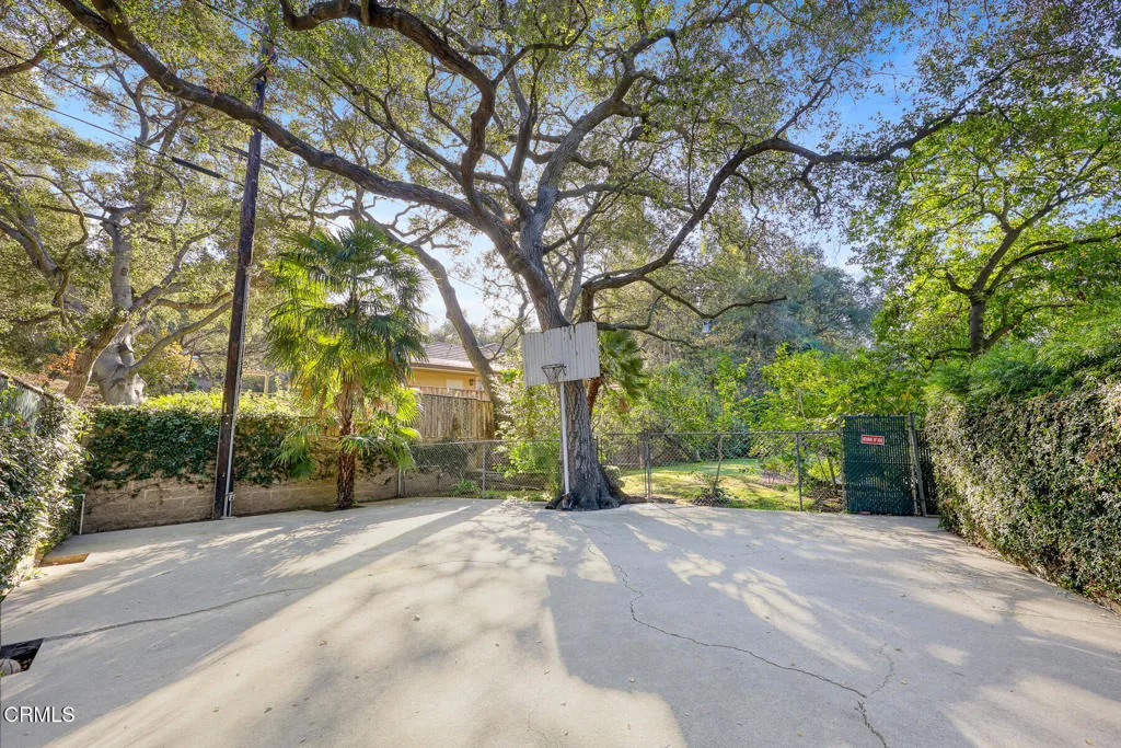 1304 Padres Trail, La Canada Flintridge, California 91011 home-pic-65