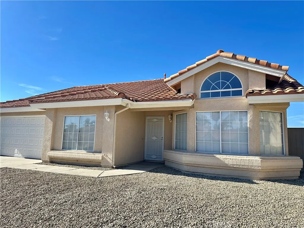 2196 Rosemary Court, Hemet, California 92545 home-pic-1