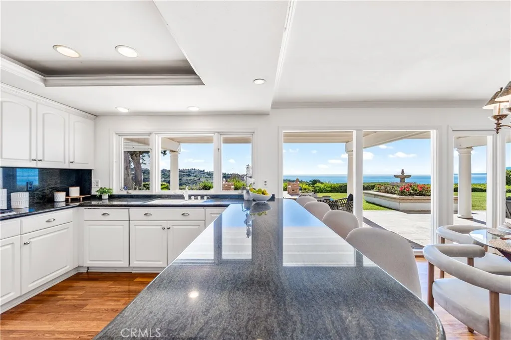 23 San Mateo Way, Corona Del Mar, California 92625 home-pic-23