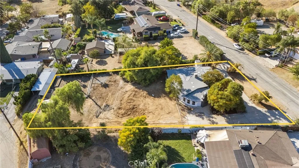 33467 Washington Dr, Yucaipa, California 92399 home-pic-18