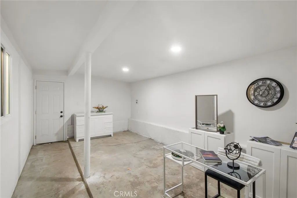 33467 Washington Dr, Yucaipa, California 92399 home-pic-12
