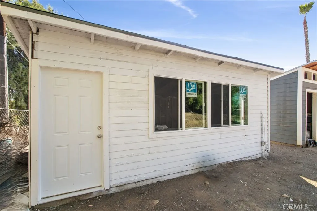 33467 Washington Dr, Yucaipa, California 92399 home-pic-15