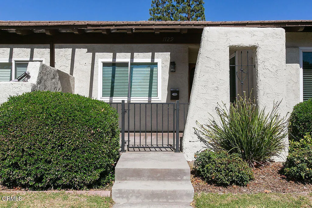 1129 Glenbridge Circle, Westlake Village, California 91361 home-pic-1