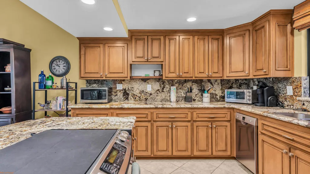 40632 E La Costa Circle, Palm Desert, California 92211 home-pic-5