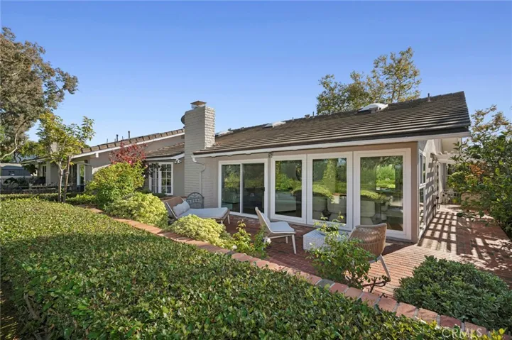 2441 Vista Nobleza, Newport Beach, California 92660