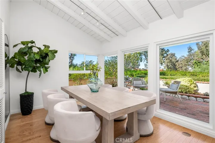 2441 Vista Nobleza, Newport Beach, California 92660