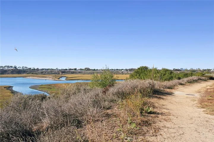 2441 Vista Nobleza, Newport Beach, California 92660