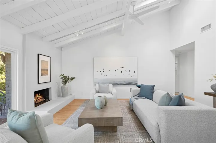 2441 Vista Nobleza, Newport Beach, California 92660