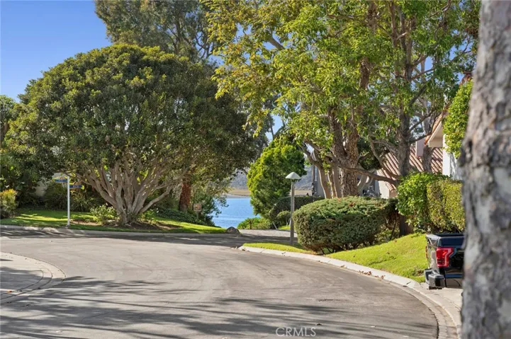 2441 Vista Nobleza, Newport Beach, California 92660
