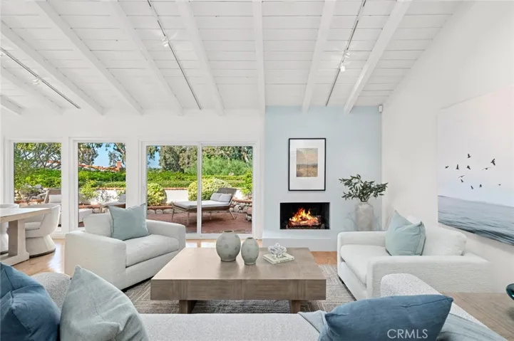 2441 Vista Nobleza, Newport Beach, California 92660