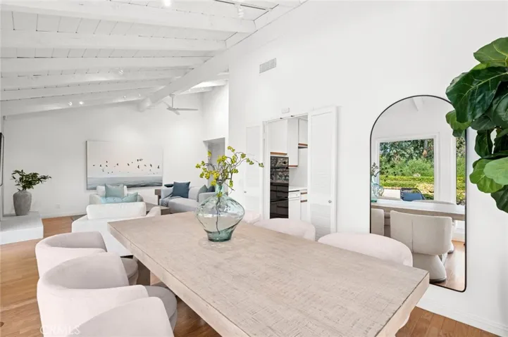 2441 Vista Nobleza, Newport Beach, California 92660