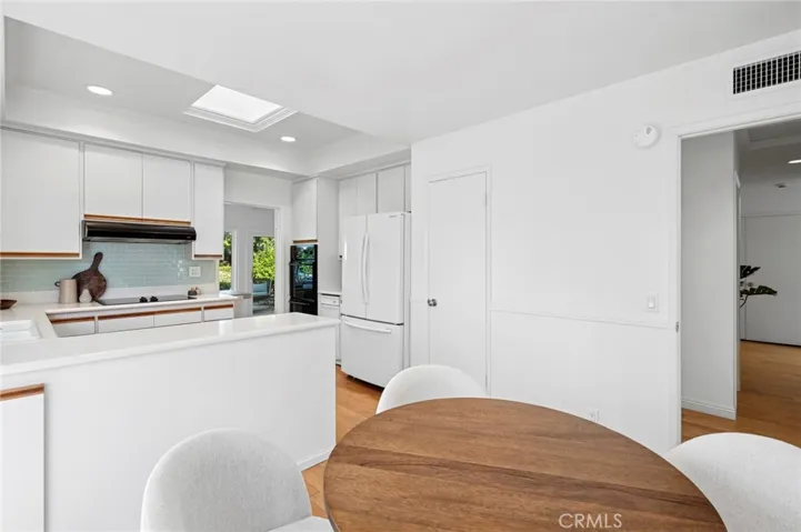 2441 Vista Nobleza, Newport Beach, California 92660