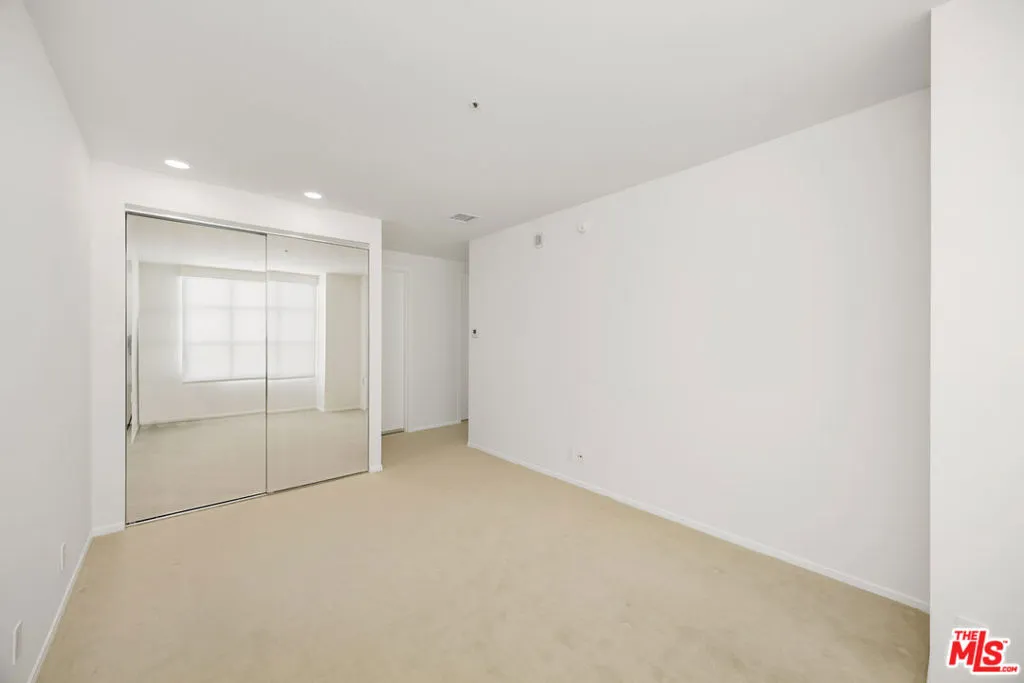 10380 Wilshire Boulevard 404, Los Angeles, California 90024 home-pic-24