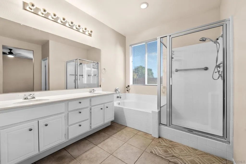 26798 Wilkes Dr, Menifee, California 92585 home-pic-11