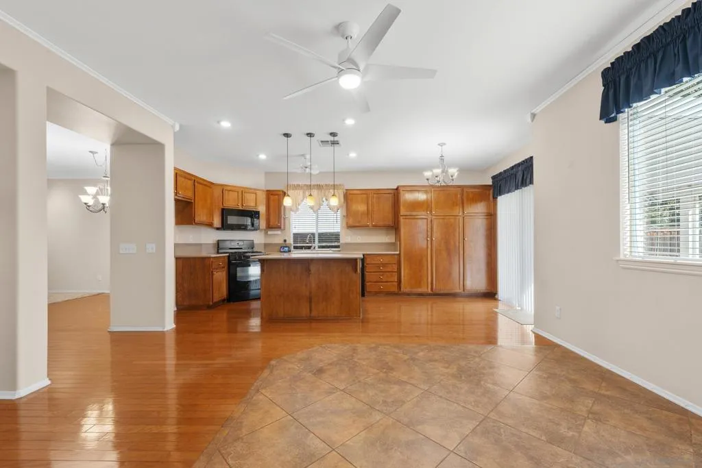 26798 Wilkes Dr, Menifee, California 92585 home-pic-7
