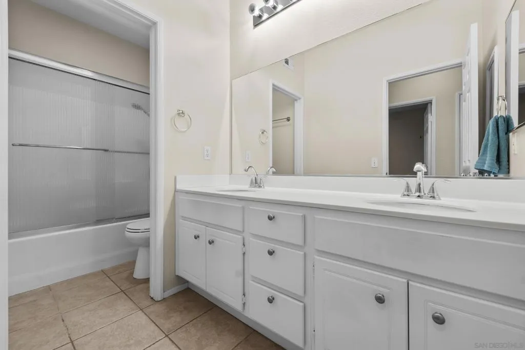 26798 Wilkes Dr, Menifee, California 92585 home-pic-14