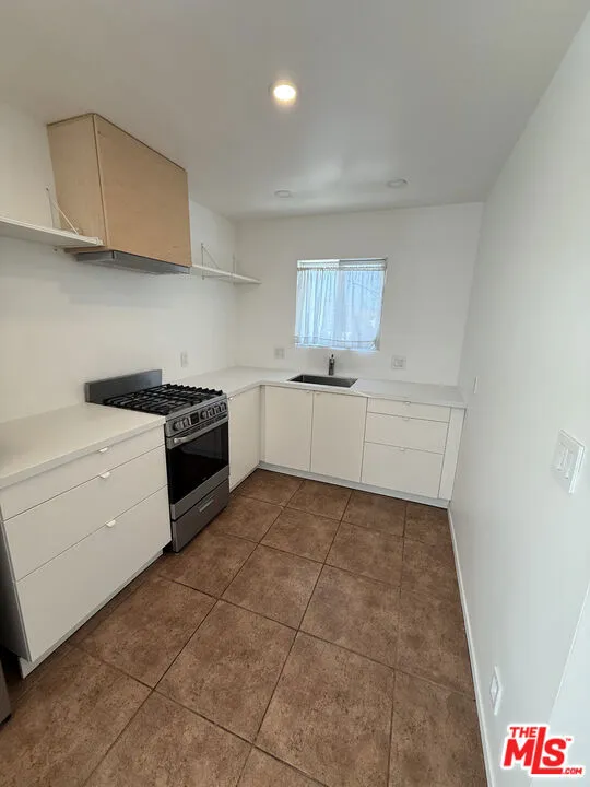 1506 W 54th Street, Los Angeles, California 90062 home-pic-43