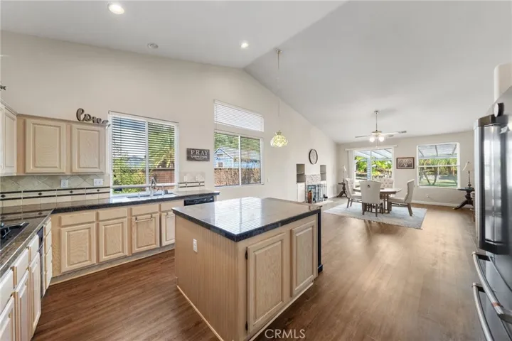 36012 Corte Pavia, Murrieta, California 92562