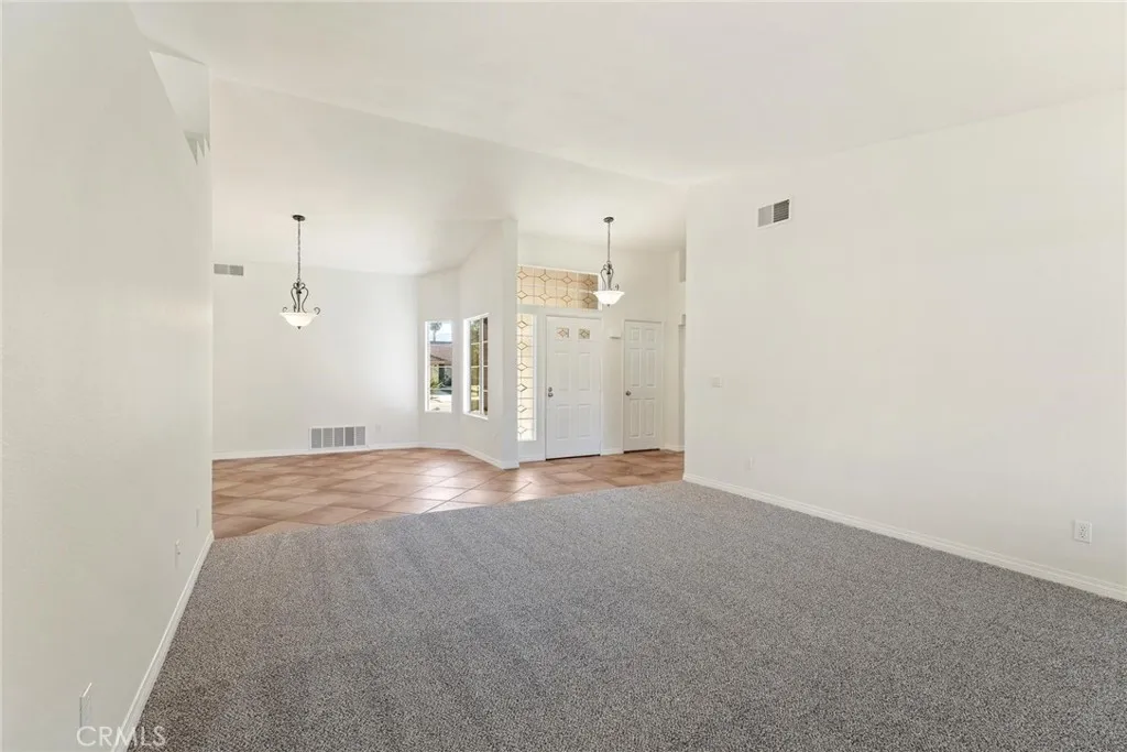 1886 Tamarack, Hemet, California 92545 home-pic-6