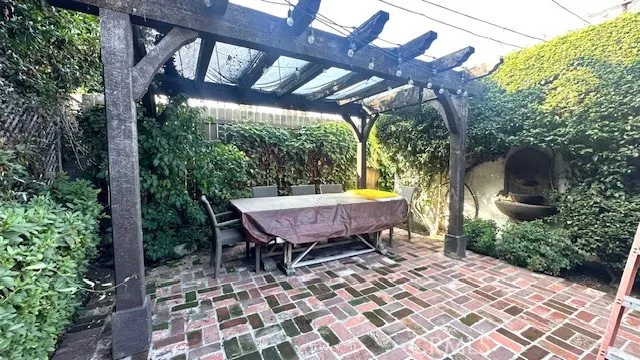 4039 Denny Avenue, Studio City, California 91604