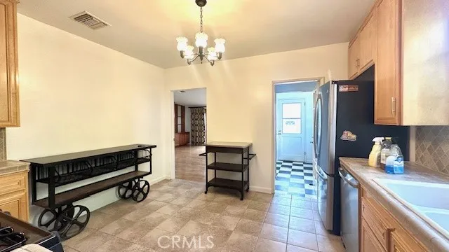 4039 Denny Avenue, Studio City, California 91604