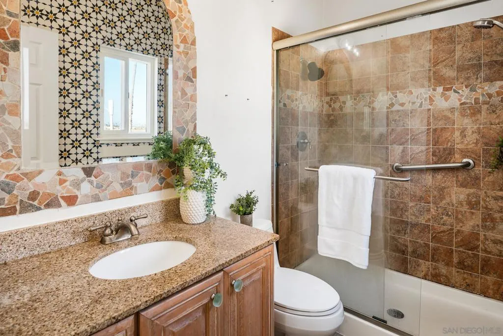 1680 Seacoast Drive D, Imperial Beach, California 91932 home-pic-30