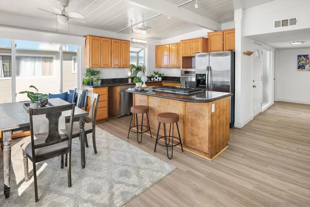 1680 Seacoast Drive D, Imperial Beach, California 91932 home-pic-11